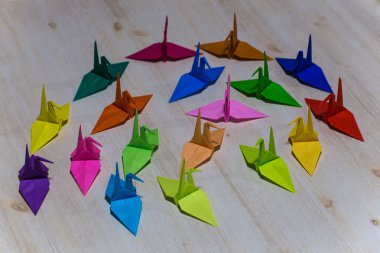 Bir vinç kağıt katlama