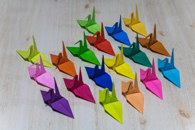 Bir vinç kağıt katlama