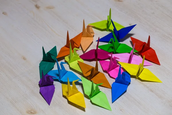 Bir vinç kağıt katlama