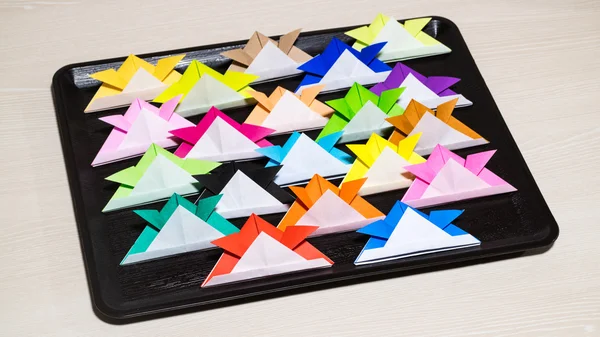 Bir böcek kağıt katlama