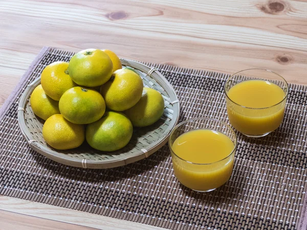 Good orange and orange juice — Stock Photo, Image