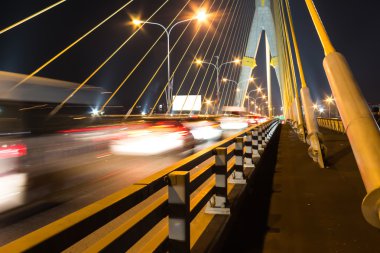 Taffic Köprüsü'nde City gece zamanında