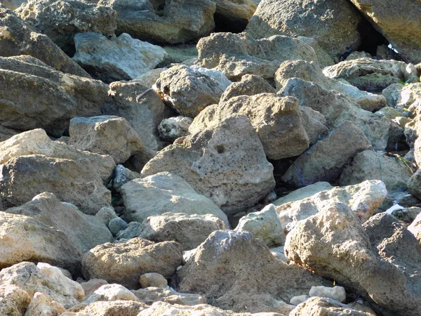 Piedras y rocas al aire libre en el jardín — Foto de Stock