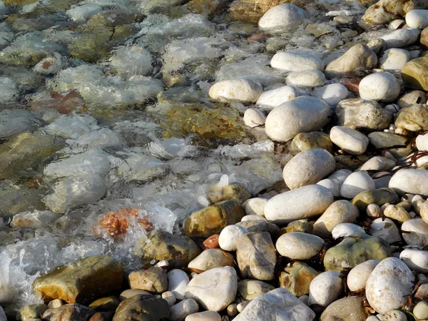 Outdoor pebbles to the sea — Stock Photo, Image