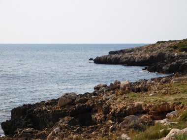 Deniz ve gün boyunca dalgalar