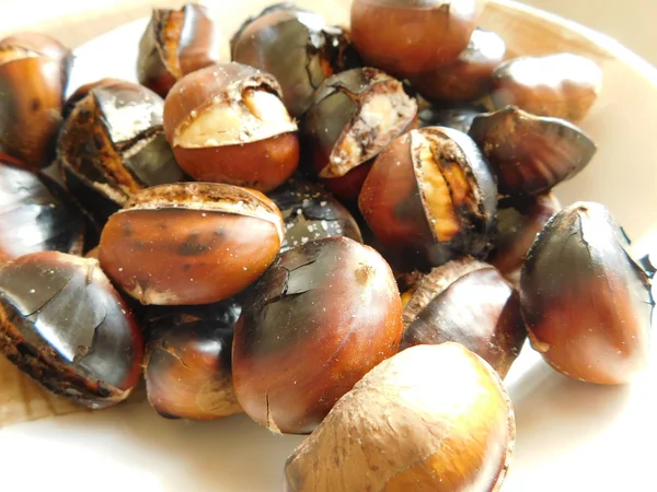 Castagne in cucina da mangiare — Foto Stock