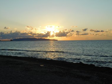 dalgalar deniz ve plaj açık havada