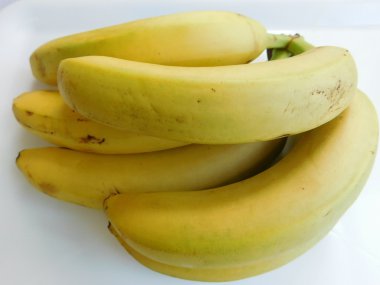 mutfakta yemek meyve