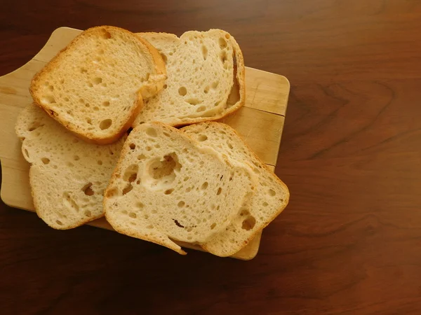 Brot zum Essen in der Küche — Stockfoto