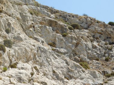 taşlar ve kayalar dışında kırsal kesimde