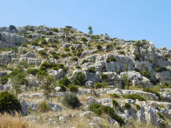 Rochers et pierres dans la campagne extérieure — Photo