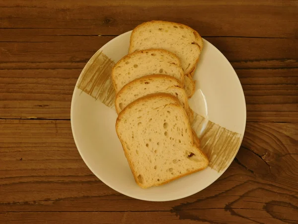 Bröd på träbotten — Stockfoto