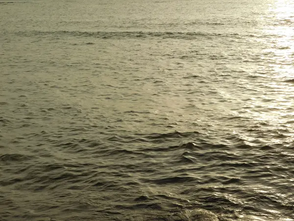 Mar e ondas ao ar livre — Fotografia de Stock
