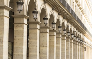 Paris Rivoli Sokağı'nın arcades.