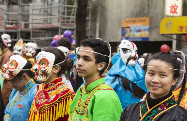 The unidentified participants Of traditional New Chinese Year pa — Stock Photo, Image