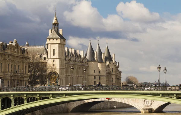Schloss der Conciergerie, Paris, Frankreich. — Stockfoto
