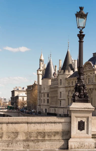 Conciergerie hrad, Paříž, Francie. — Stock fotografie