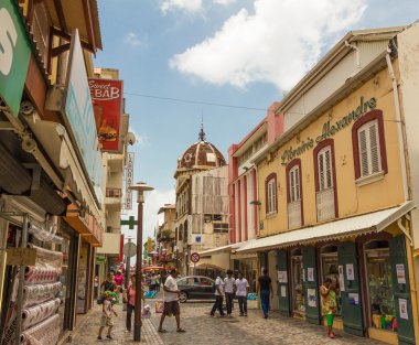  Fort de France içinde Dükkanı sreet.