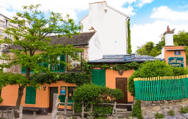 Sanatsal Montmartre kabare Au lapin çevik, Paris, Fransa.