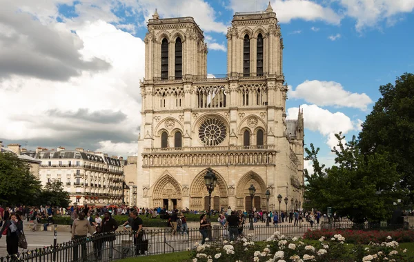 프랑스 파리에 있는 노트르담 대성당. — 스톡 사진