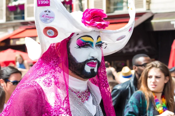 The participant of Gay pride parade  in Paris, France. — Stock Photo, Image