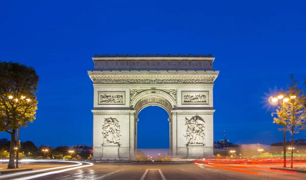 El Arco del Triunfo por la noche, París . —  Fotos de Stock