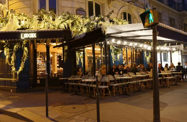Paris France Octobre 2020 Brasserie Française Traditionnelle Arcade Située Près — Photo