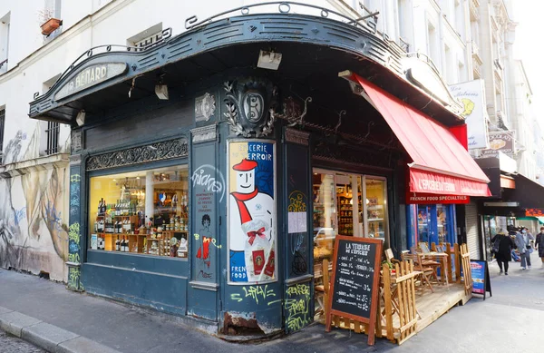 法国巴黎 2020年10月26日 位于法国巴黎蒙马特区Lepic街的古老美食商店Epicerie Terroir 当地食品杂货店 — 图库照片