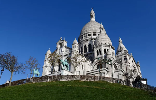 Basilikan Sacre Coeur Romersk Katolsk Kyrka Belägen Summet Butte Montmartre — Stockfoto