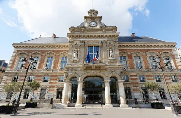 19Th Borough Paris Town Hall Located Buttes Chaumont Park Northeastern — Zdjęcie stockowe