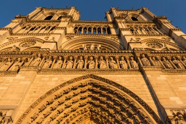 Katedral Notre Dame.