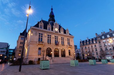 1887 ve 1891 yılları arasında inşa edilen Vincennes belediye binası Paris 'in doğusunda bir kasaba..
