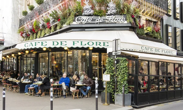 Das cafe de flore, Paris, Frankreich. — Stockfoto