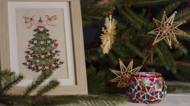 Çapraz dikiş ve Noel ağaçları için ahşap süs eşyaları