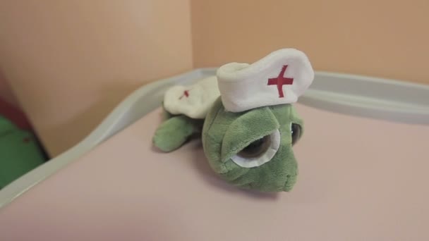 Brinquedo do departamento de pediatria — Vídeo de Stock