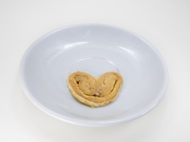 Kalp şeklinde çerez beyaz