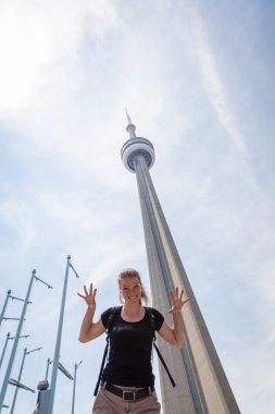 CN Tower Toronto, Kanada şehrin hakim