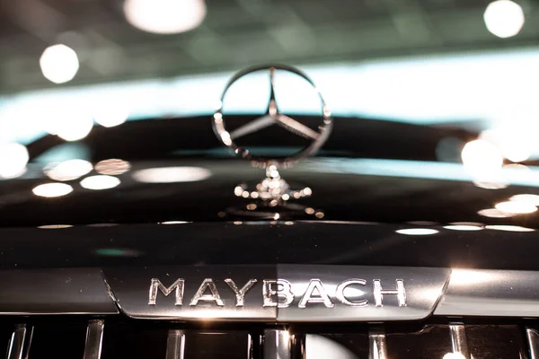 Stuttgart, 8. August 2020: Symbol mercedes maybach — Stockfoto