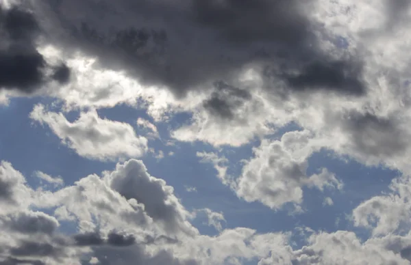 Céu Azul Com Nuvens Antes Tempestade Moscou — Fotografia de Stock