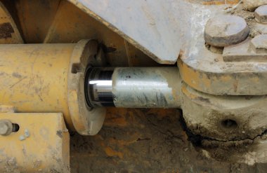 sisteme karşı bir piston hidrolik hortumlar