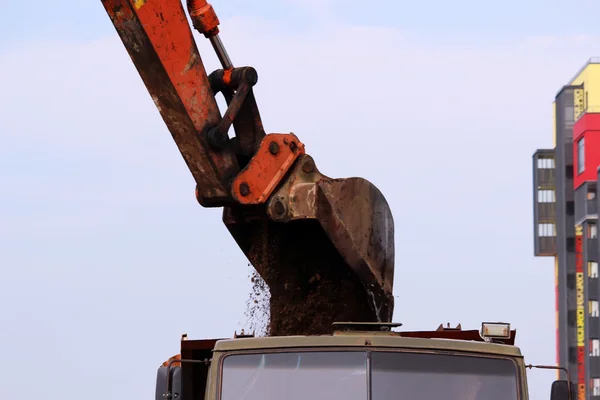 Tracked Excavator Bucket Digging Peat Preparation Land Construction Roads Loading — Stock Photo, Image