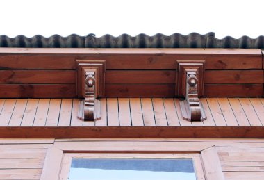 iddialı dekora trim ve klasik eski ahşap ev. üçgen desenler ve ahşap tuğla renk doku