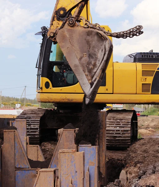 Installation Metallkonstruktioner Omedelbart Stöd För Avrinning Jord Vägbygget Myrmark — Stockfoto