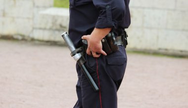 El ve polis copu kemerde. Rusya