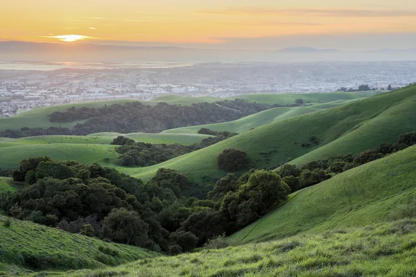Pôr do sol sobre San Francisco Bay Area — Fotografia de Stock