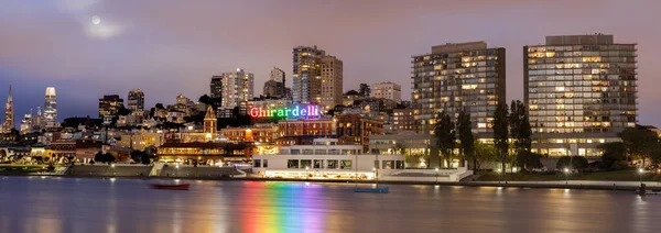 San Francisco Californië Juni 2021 Volle Maan Opkomend Boven Aquatic — Stockfoto