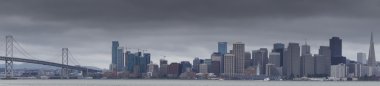 San Francisco ve Körfez Köprüsü panoramik