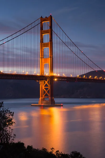 Golden-Gate Bridge in de schemering, San Francisco, Californië — Stockfoto