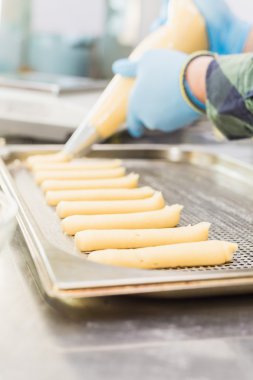 bir meme pasta choux pasta, pasta formları-kalıptan çekilmiş