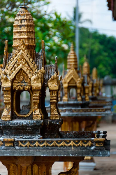 Mini temple d'or Fermer en Asie — Photo